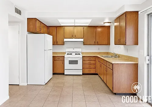 2325 Gonzaga Ln Photo 1