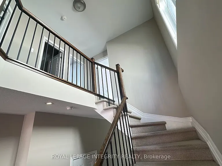 6067 N Bluff Dr — Photo 12