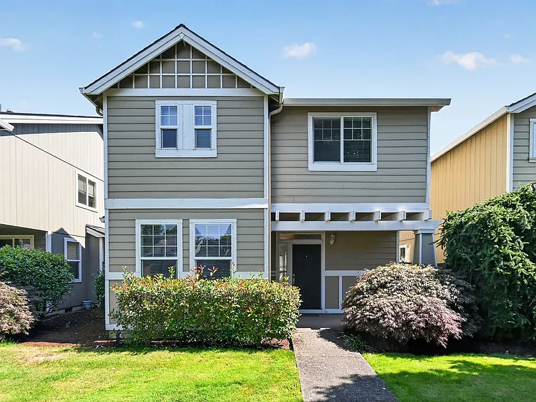 1506 SE Kobus Way — Photo 3