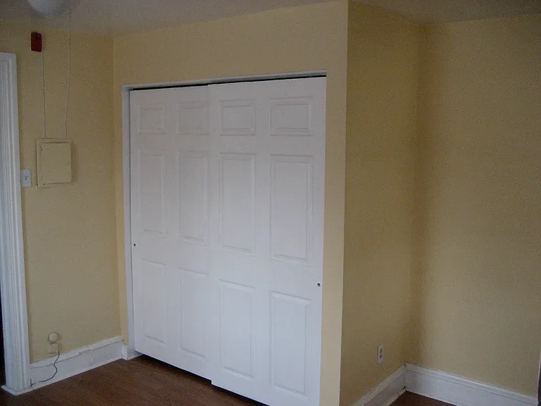 729 Corinthian Ave #3R — Photo 4