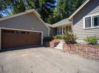 617 Meadow Wood Ln, Willits, CA 95490