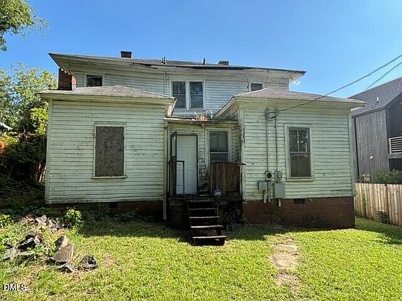 2nd image of 115 E Umstead St