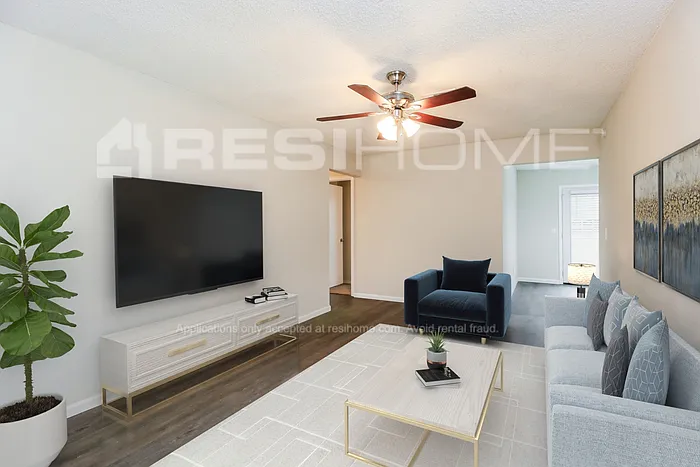 613 Howard Ct — Photo 6