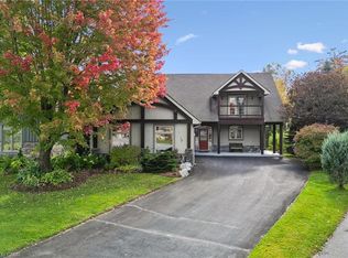 15 Breakwater Ct, Gravenhurst, ON P1P0A2