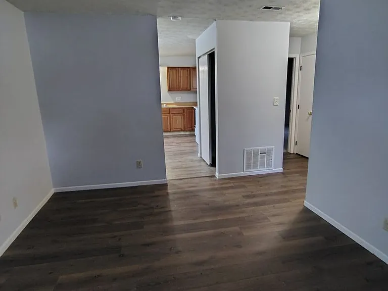 1238 Green Valley Dr — Photo 4