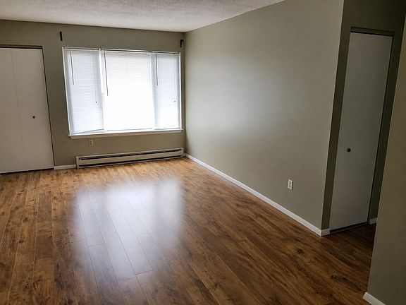 2nd image of 85 Niles Hill Rd Unit 14