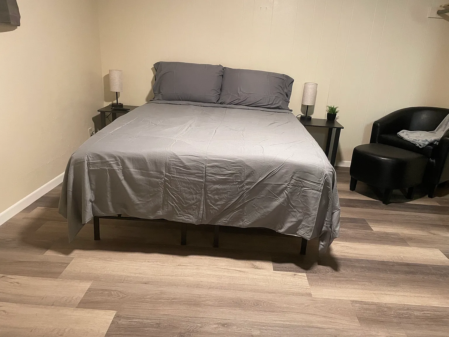 Studio, 375 sqft, $695 — Photo 2