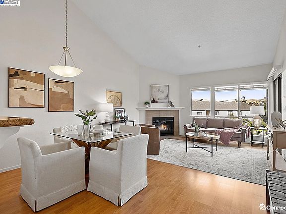 3rd image of 39078 Guardino Dr APT 304