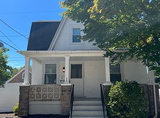 284 N Main St, Ambler, PA 19002