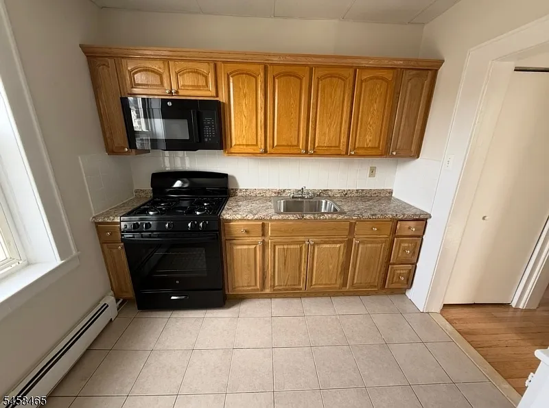 1 bed, 1.0 bath, $1,750 — Photo 3
