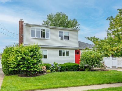 2679 W Alder Road, Bellmore, NY, 11710