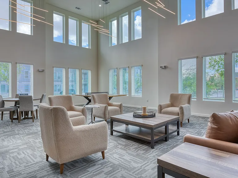 Sunstone Apartments — Photo 9