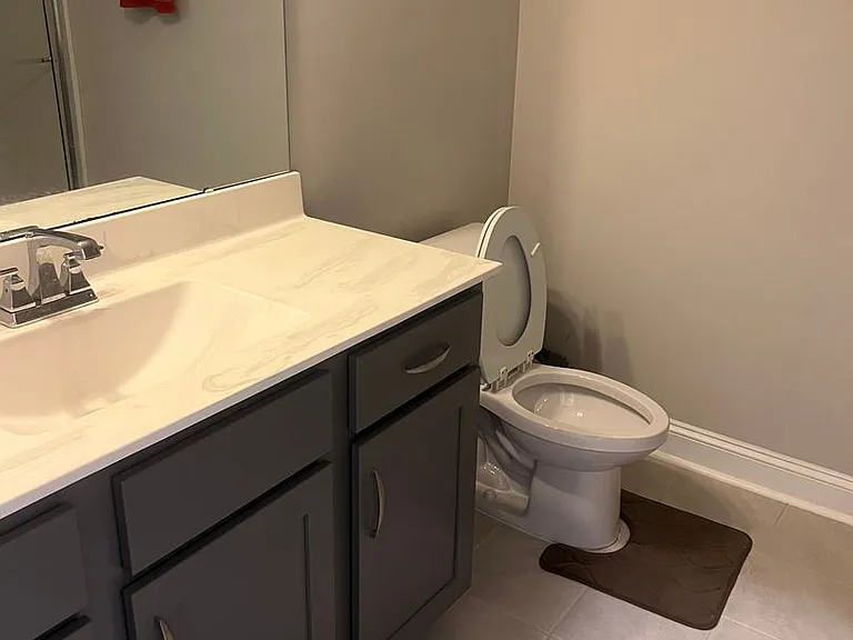 1010 Gateway Commons Cir — Photo 4