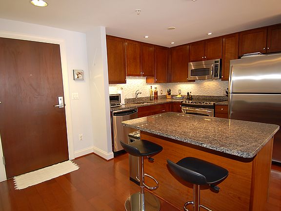 2nd image of 1020 N Highland St Unit 805