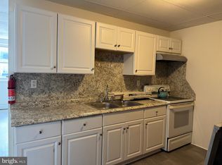 721 E Lincoln Hwy APT A, Coatesville, PA 19320