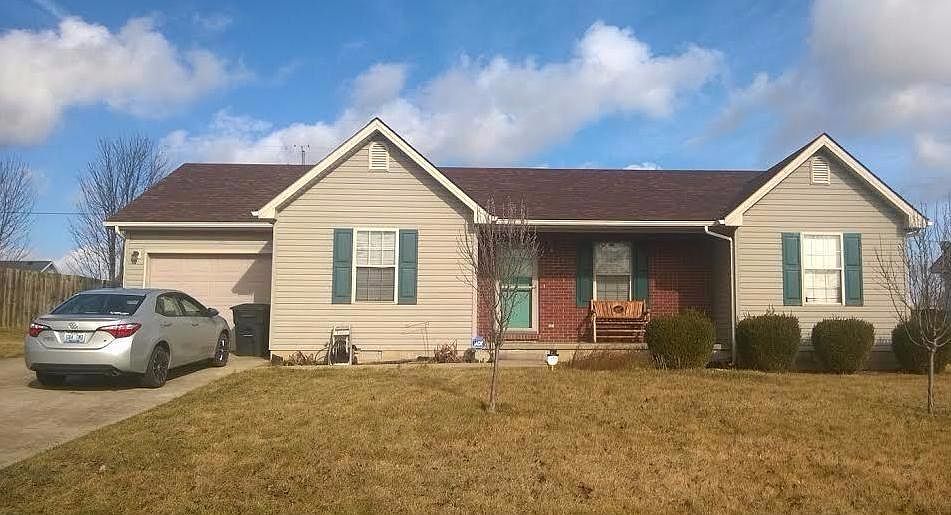 1st image of 284 Woodland Ln