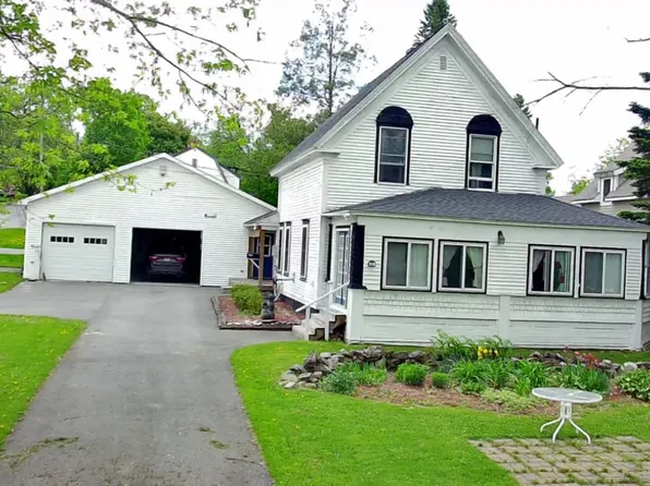 18 Park Street, Caribou, ME 04736