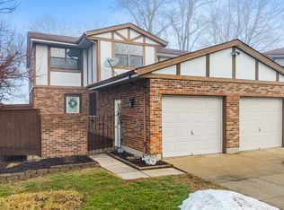 5658 Springdale Rd #10, Cincinnati, OH 45251