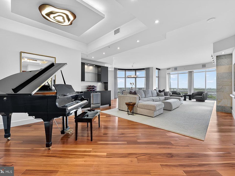 2nd image of 11990 Market St Unit 1813