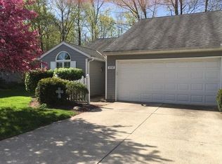 9758 Brookline Oval, Strongsville, OH