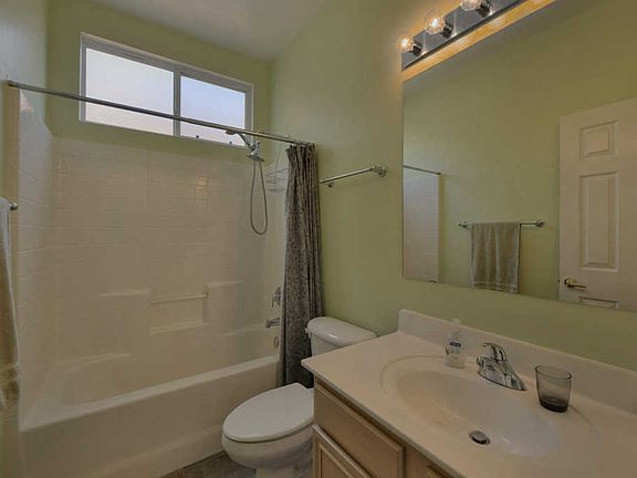 4th image of 2921 W Desert Glory Dr