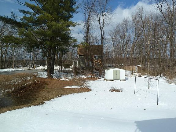 5th image of 362 Water St