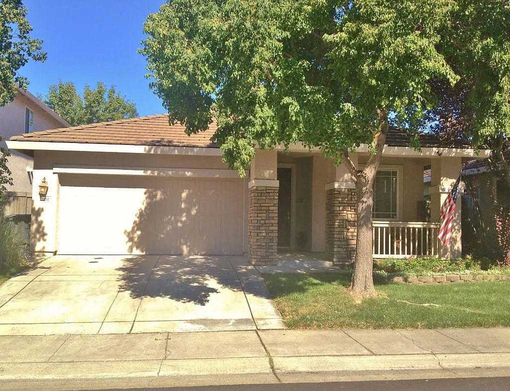 2151 Sherington Way photo 1