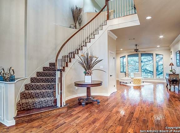 5th image of 9 Aspen Creek Dr