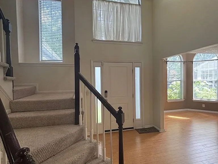 3301 Sacramento Dr — Photo 16