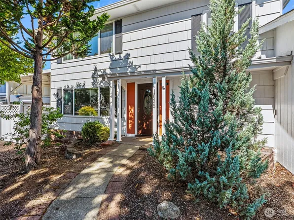 1035 21st Avenue, Longview, WA 98632
