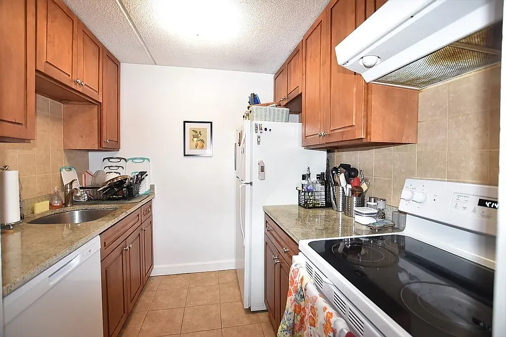 1 bed, $1,400 — Photo 1