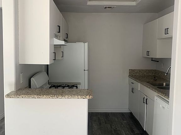 4th image of 11027 Aqua Vista St APT 7