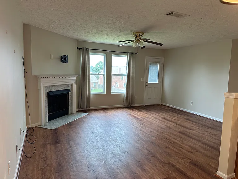 1016 Fulman Rd — Photo 2