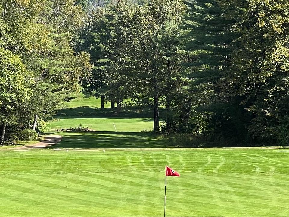 2nd image of 226-087 Wood Ridge Road