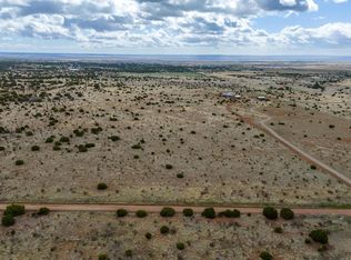 592 Horton Rd, Edgewood, NM 87015