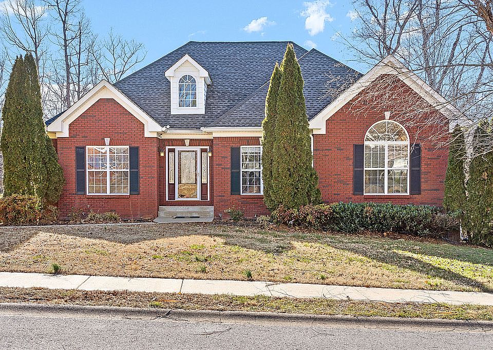 1st image of 832 Brooke Valley Trce