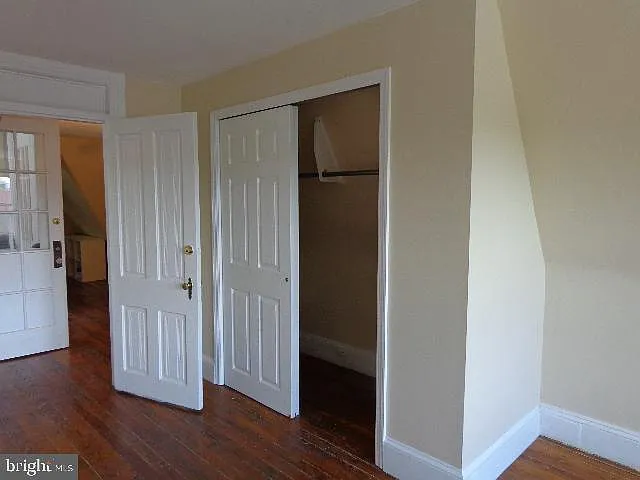 25 Montrose Ave #7 — Photo 6