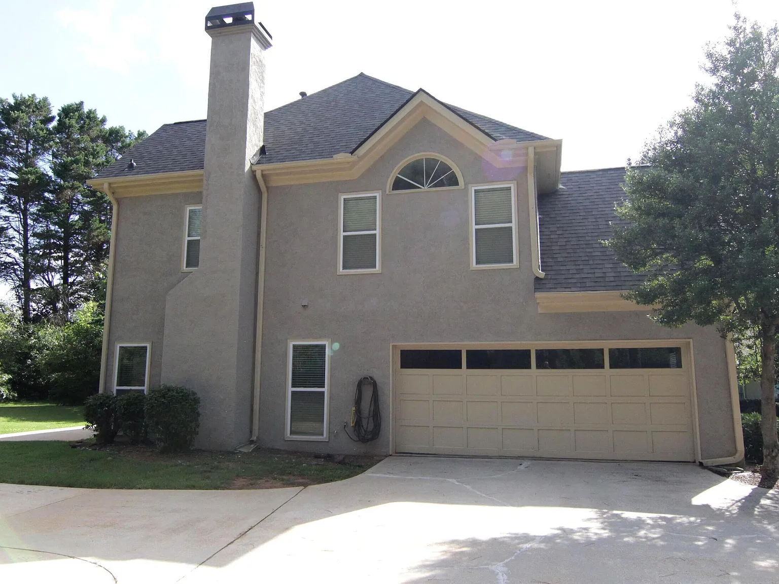 4 bed, 3.5 bath, 2583 sqft, $2,900 — Photo 3
