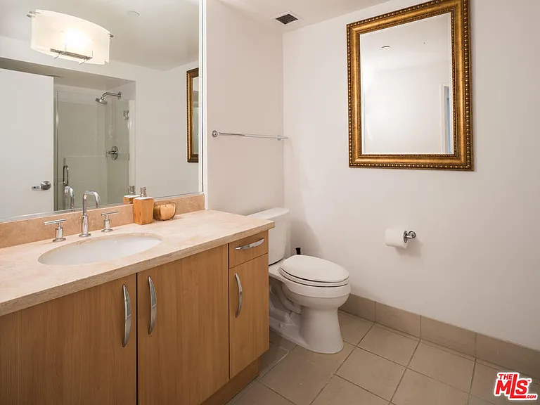 13650 Marina Pointe Dr #607 — Photo 9