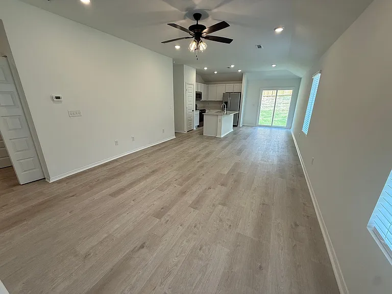 1028 Raven Walk Dr — Photo 2