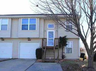 2326 12th St, Coralville, IA 52241