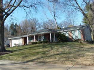 12143 Swan Lake Dr, Saint Louis, MO
