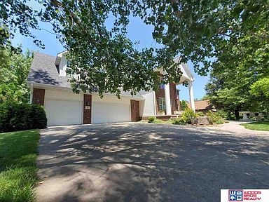 110 Regency Dr Beatrice NE 68310 Zillow