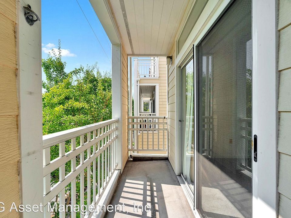 1st image of 550 Ortega Ave APT B322