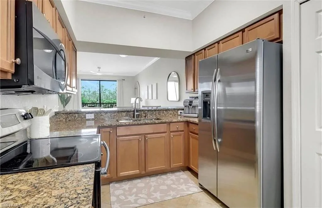 2 bed, 2.0 bath, 1194 sqft, $2,495 — Photo 2