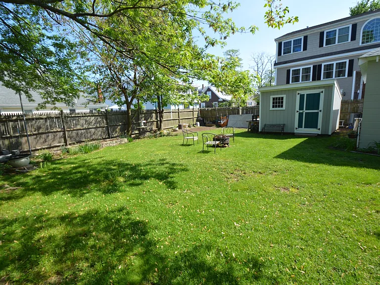 8 Trafford St #2 — Photo 28