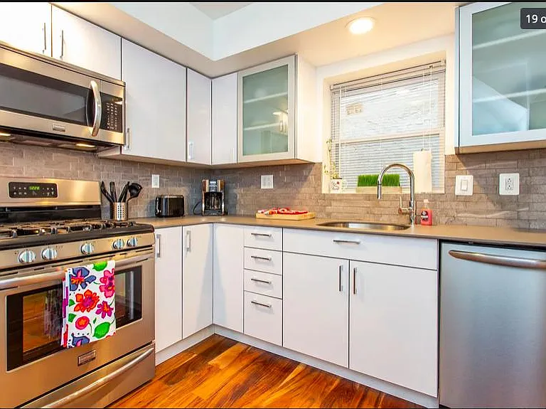 606 S American St #1 — Photo 13