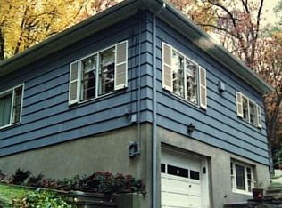 197 Old Dyke Rd, Trumbull, CT 06611