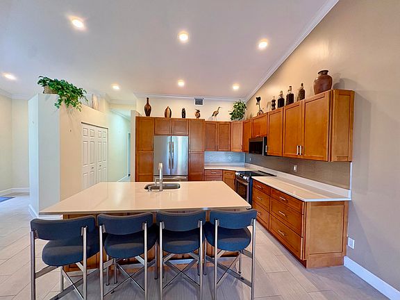 4th image of 315 Coral Trace Ln