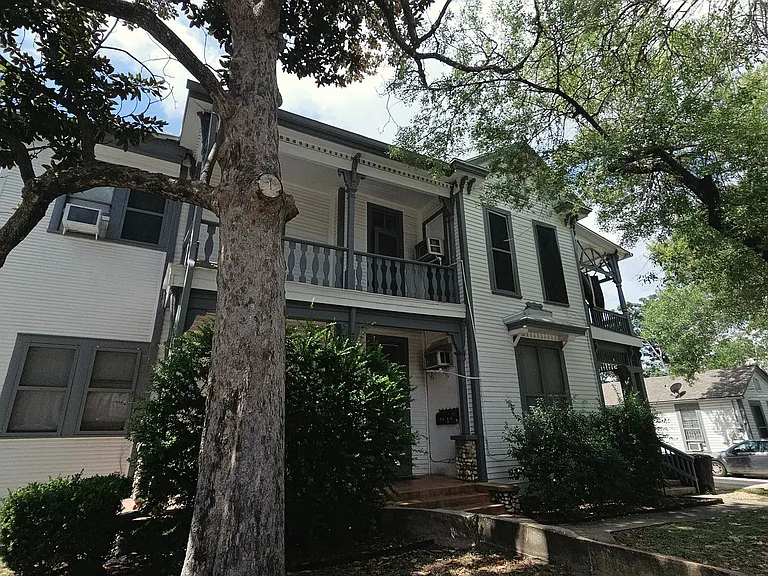 822 E Carson St #7 — Photo 4